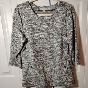 Misses black and white tunic top